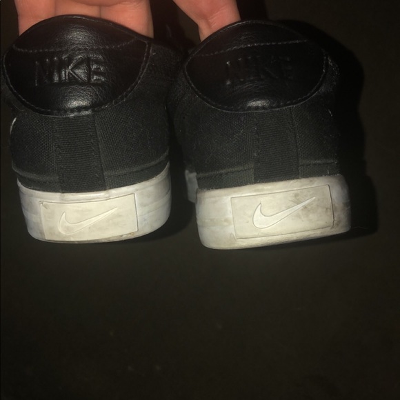 Black and white nike slip on shoes size 9.5 - Picture 4 of 7